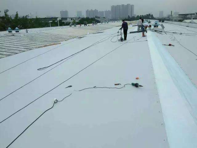 土工膜在水庫斜墻防滲需要具備哪些要點才能施工呢？